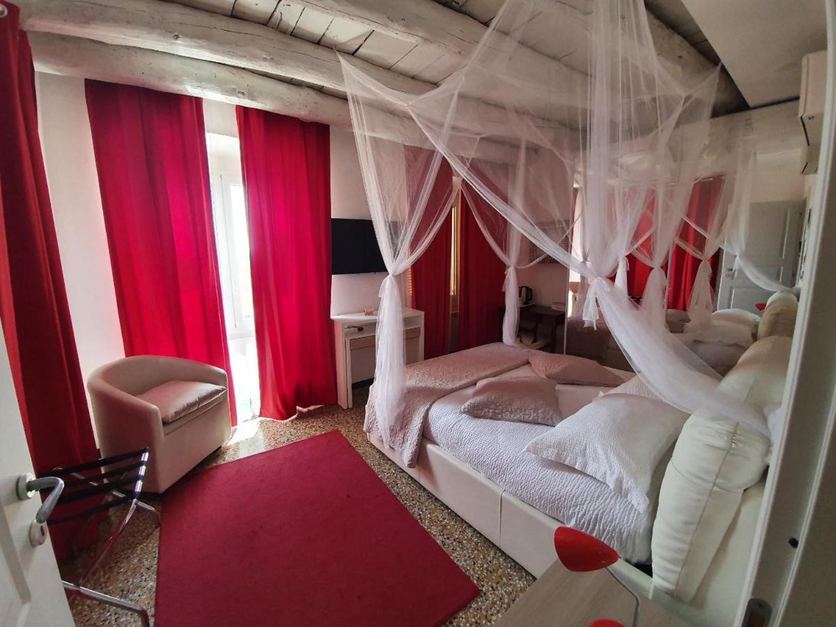 Varazze Suite Sauna E Hammam 外观 照片